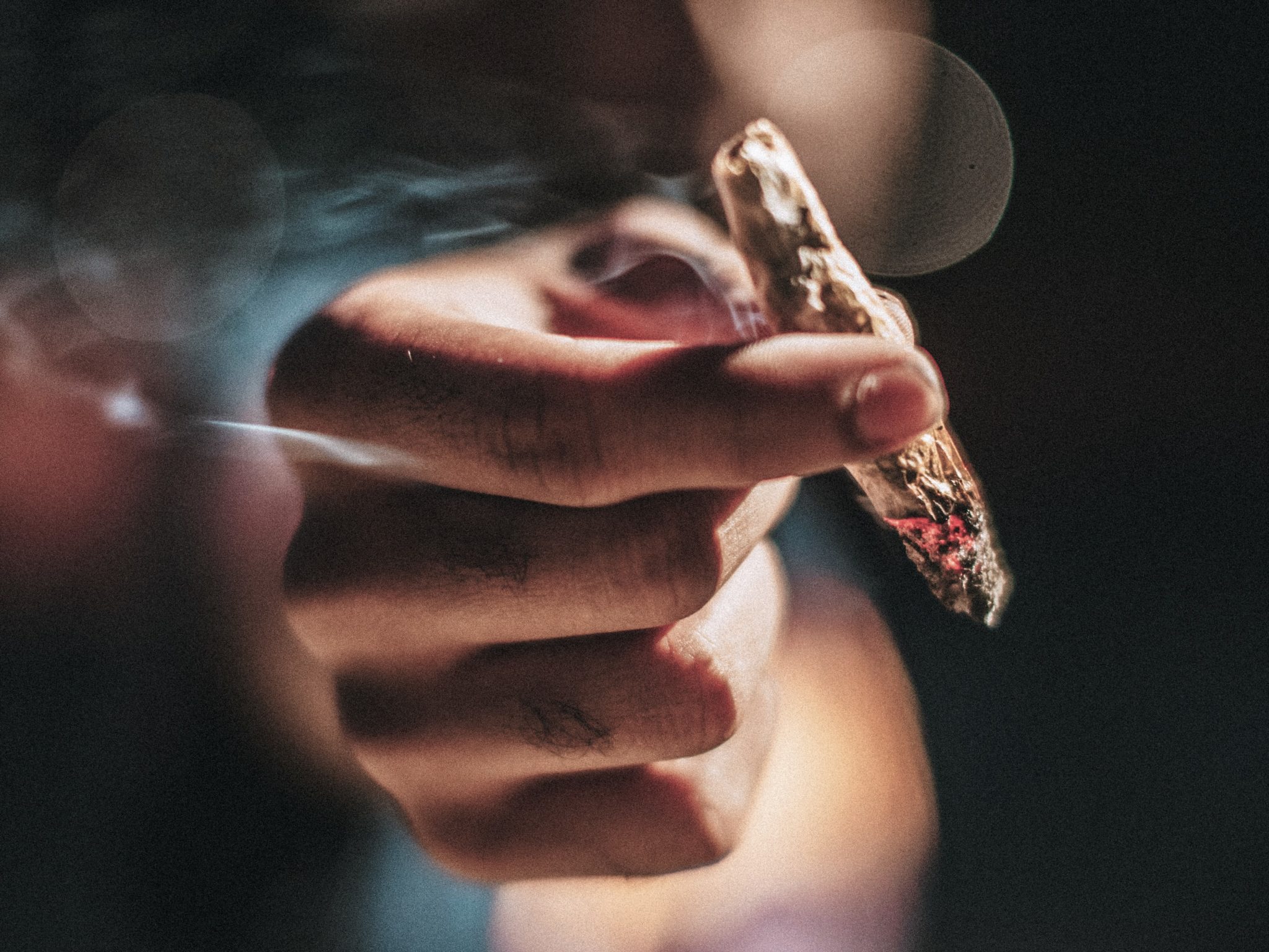 Is Marijuana Addictive? 7 Signs You Are Addicted To Weed - Lighthouse ...